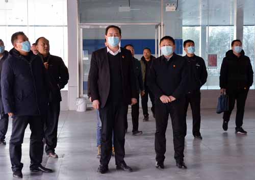 市交通運(yùn)輸局黨組書記、局長彭仁來一行元旦期間深入公交調(diào)研